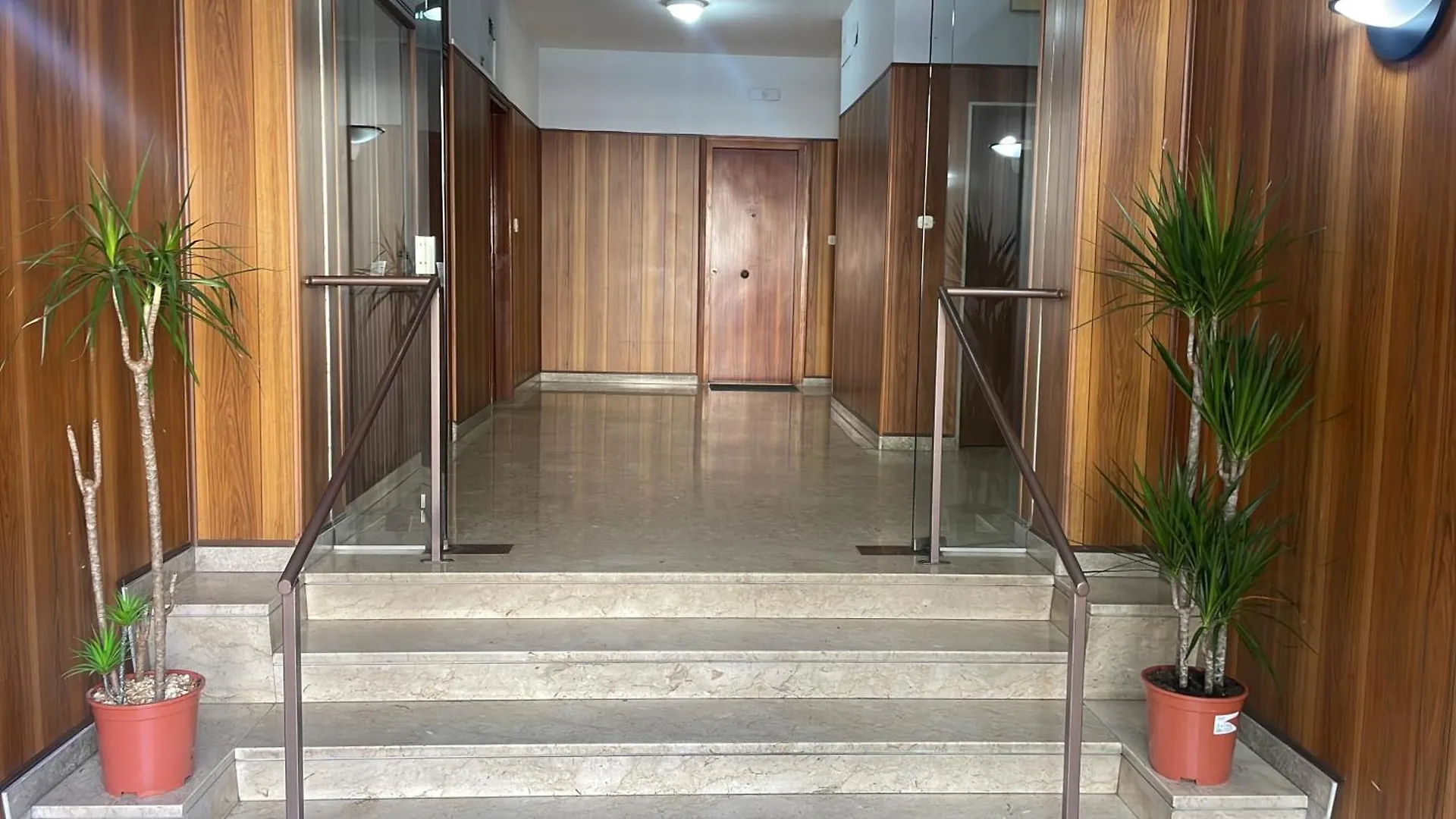 Appartamento La Via Di Mezzo Aeroporto di Catania Fontana Rossa